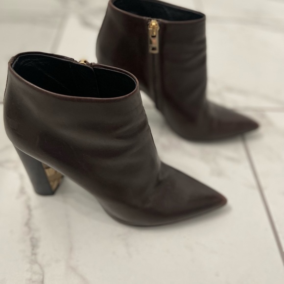 Burberry "Bamburgh" brown leather ankle booties - Picture 6 of 13